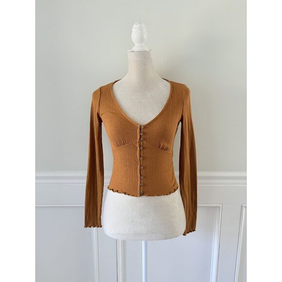 Forever 21 Mustard Ribbed Stretch Henley LS Crop Top S – Excellent Condition - Picture 2 of 5